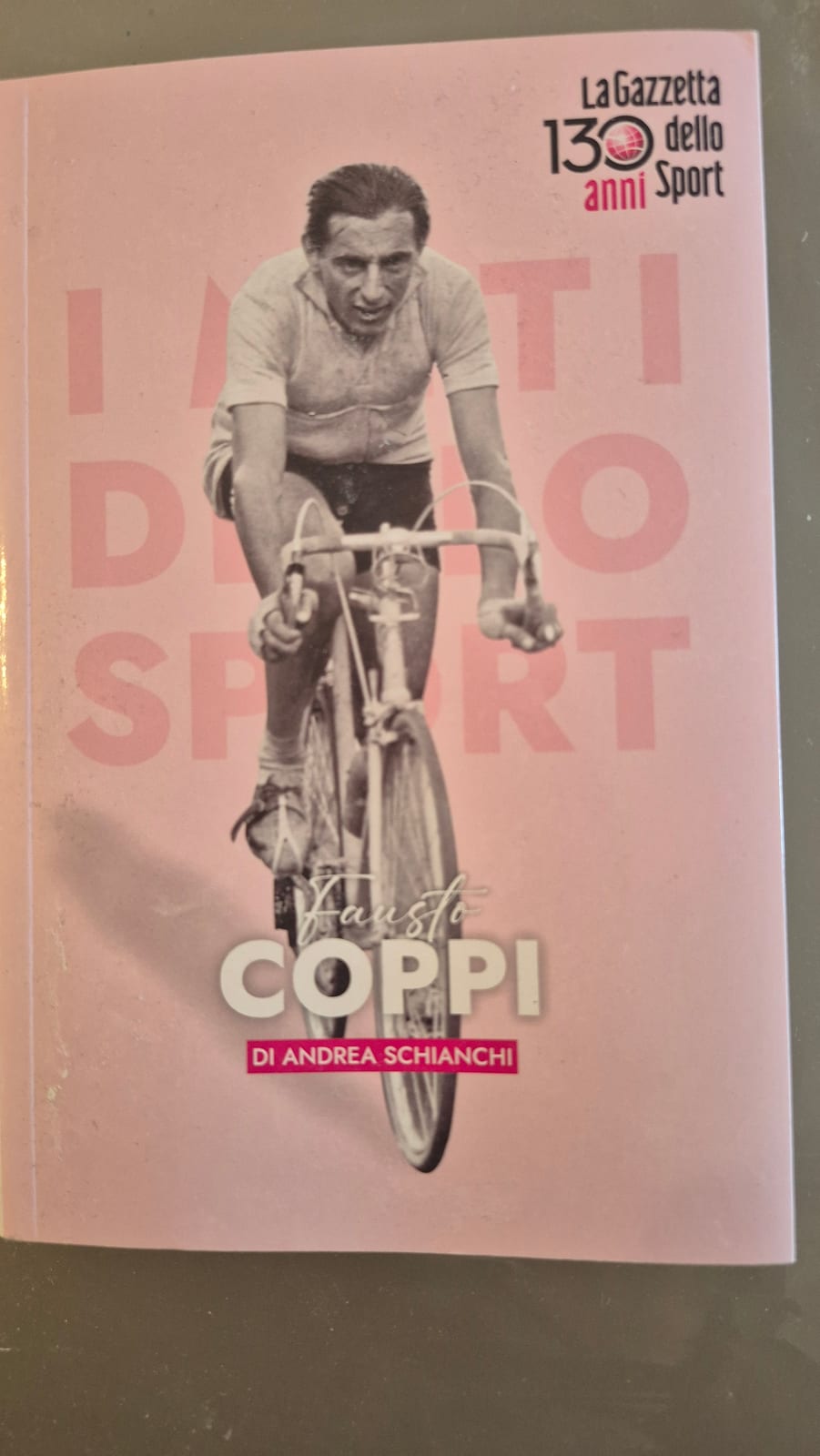 Fausto coppi in regalo a Milano