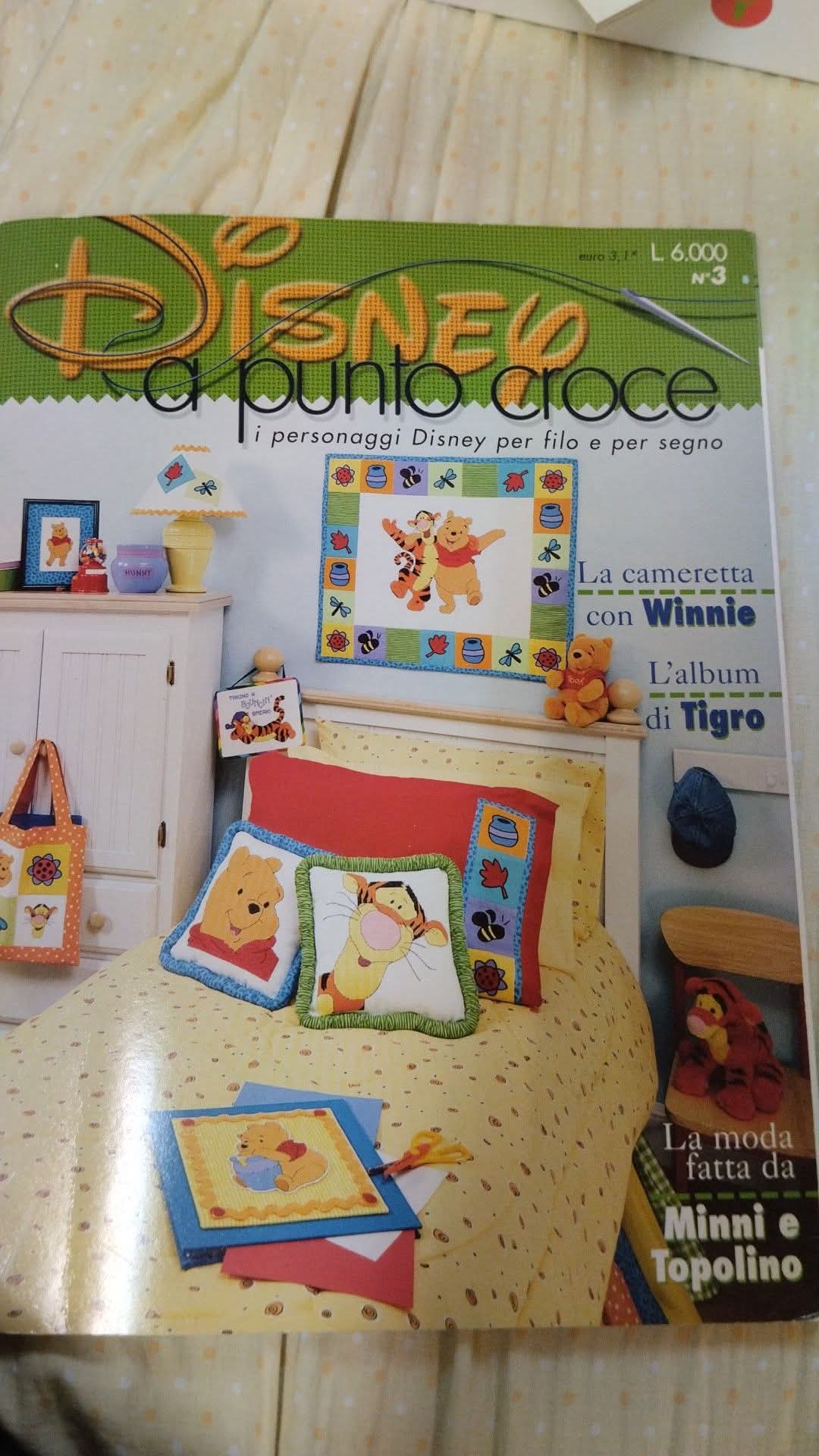 Rivista punto croce in regalo a Milano